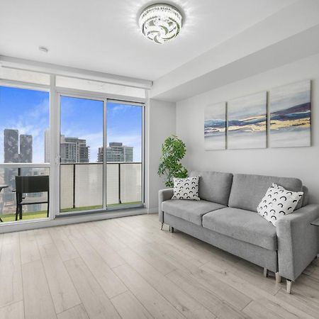 Luxury Downtown Toronto 2 Bedroom Suite With City And Lake Views And Free Parking エクステリア 写真