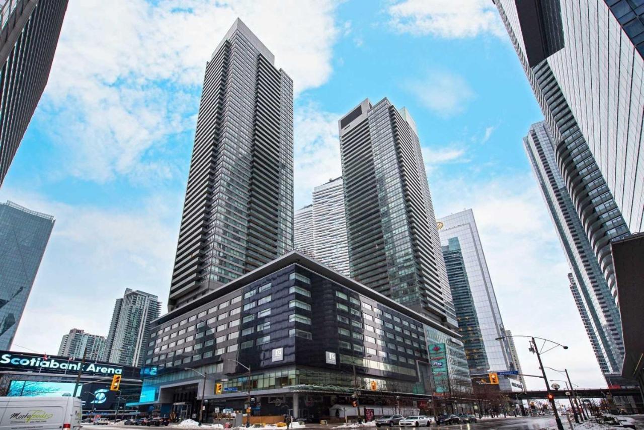 Luxury Downtown Toronto 2 Bedroom Suite With City And Lake Views And Free Parking エクステリア 写真