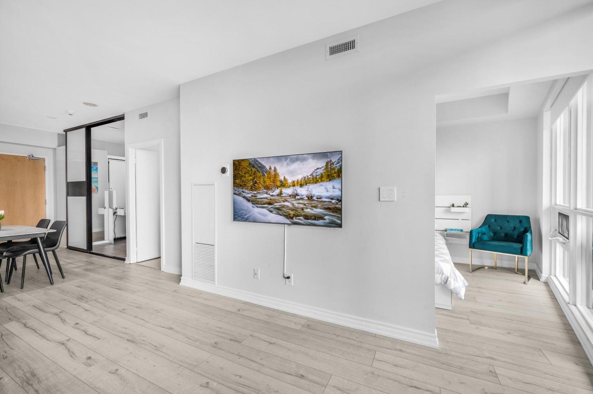 Luxury Downtown Toronto 2 Bedroom Suite With City And Lake Views And Free Parking エクステリア 写真