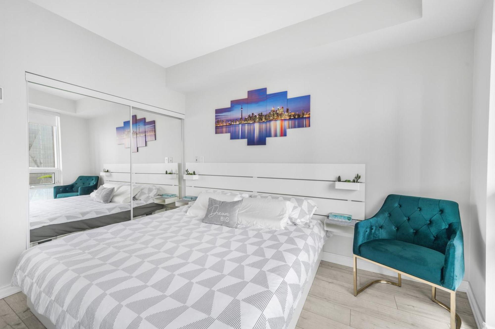 Luxury Downtown Toronto 2 Bedroom Suite With City And Lake Views And Free Parking エクステリア 写真